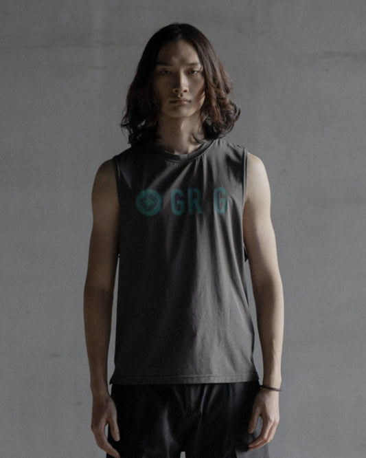 HALFTONE TRAINING TANK