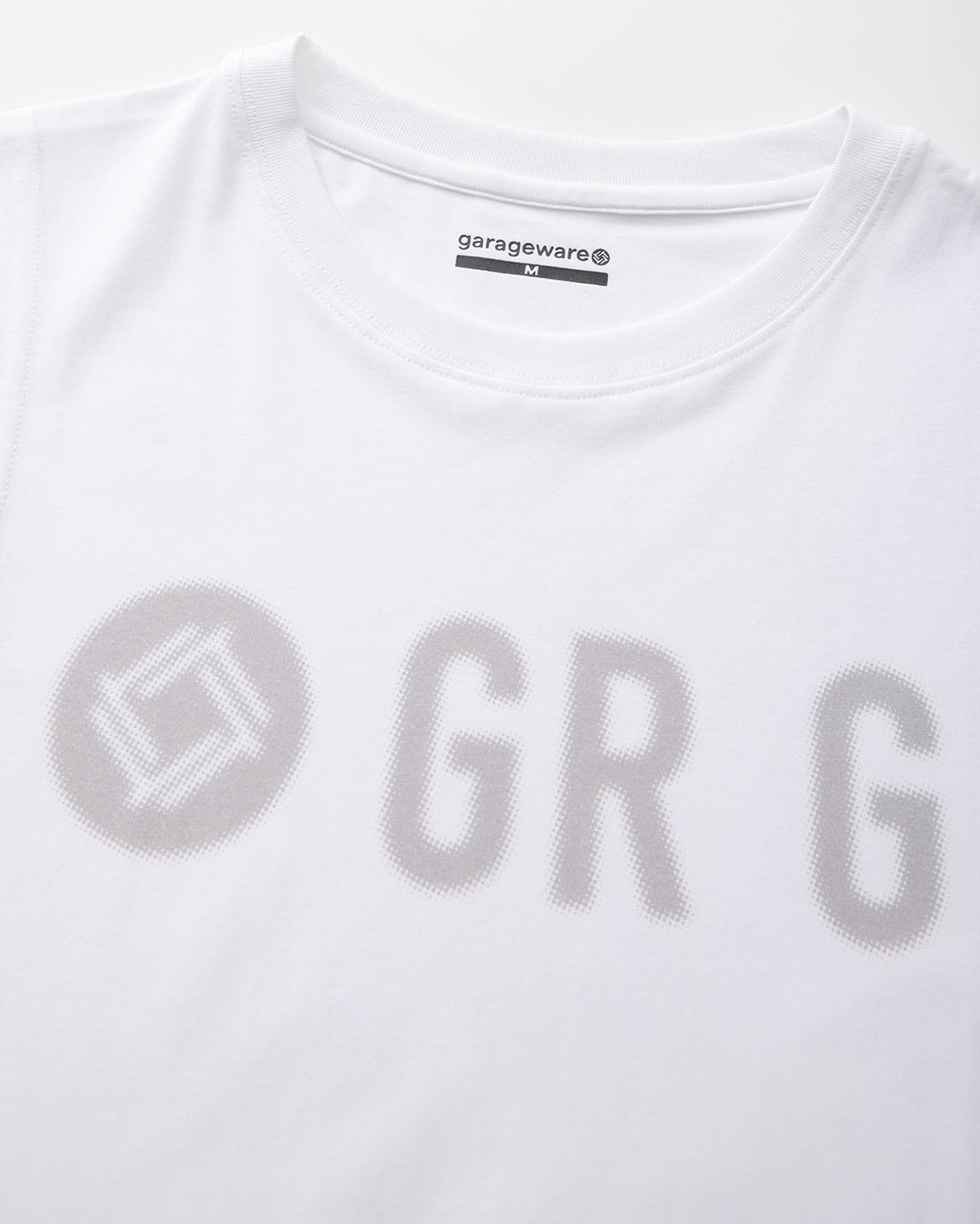 HALFTONE TRAINING TANK